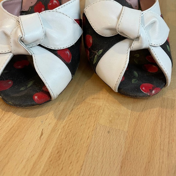 C. Label Pinup-Style Cherry Peep-Toes - Picture 3 of 9